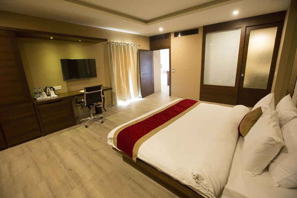 Hotel Anjushree Ujjain Exterior foto